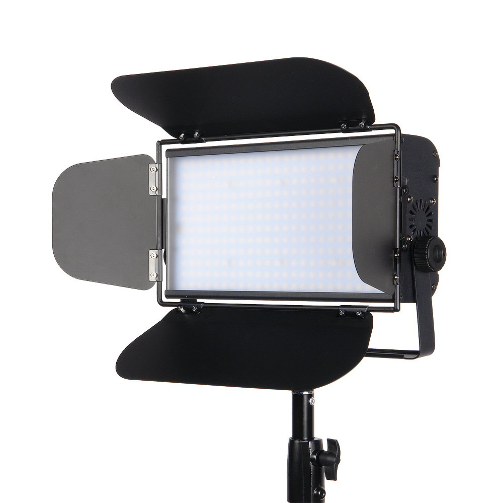 Осветитель светодиодный GreenBean StudioLight 100 LED DMX