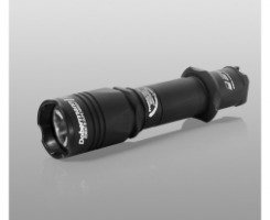 Фонарь подствольный Armytek Dobermann XP-L HI, 977 lm, теплый, до 367м, 1x18650 (не входит в комплект), IP68, 115г, F02003BW